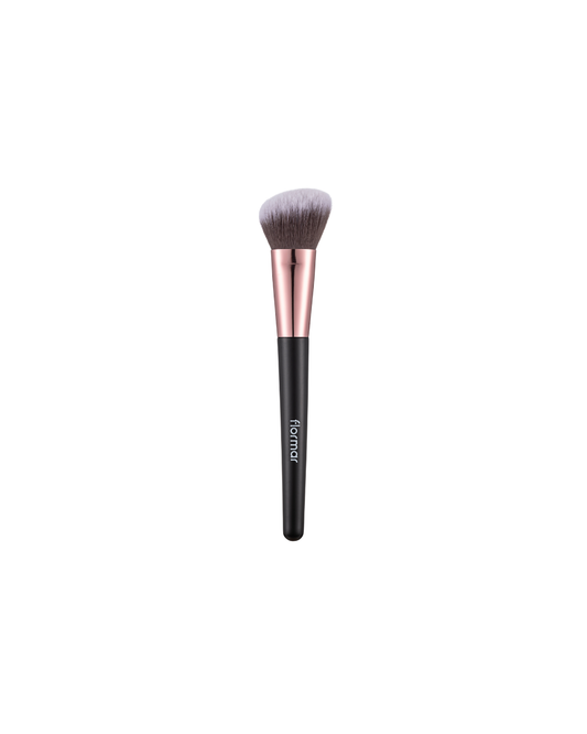 Flared Cut Blush Brush